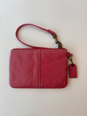 COACH Hamptons Patent Leather Wristlet
